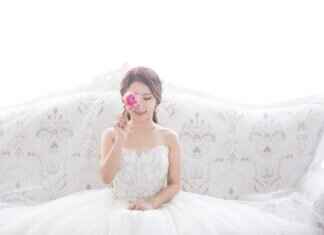 How to Make Your Slip Dress Look Expensive on a Budget How to Make Your Slip Dress Look Expensive on a Budget