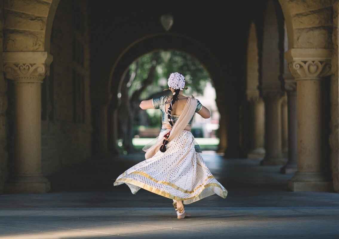 How to Pick the Softest Night Dress for Ultimate Relaxation 1 What Fabrics Are Best for Soft Night Dresses?