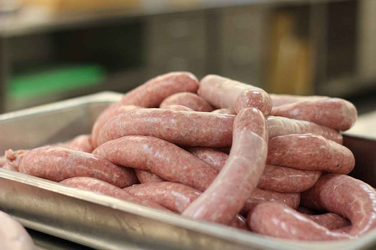 How to Prepare Boudin Sausage: A Tasty Recipe 4 Stuffing the Sausage Casings
