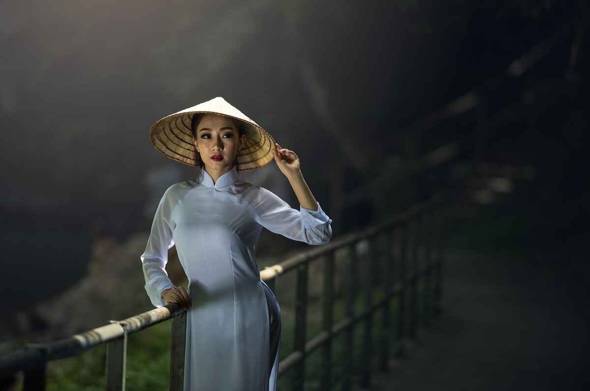 How to Stay Cool at Night with the Right Slip Dress 4 What Accessories Enhance Comfort with Slip Dresses?