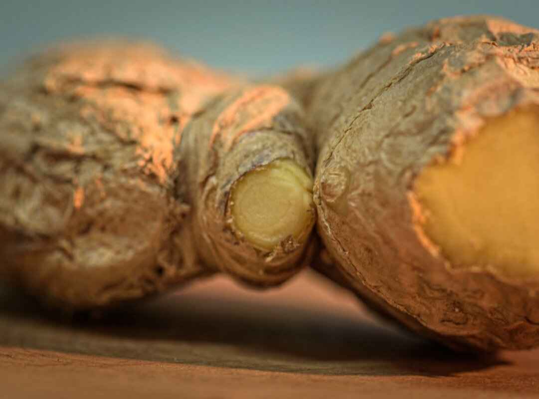 How to Stop Throbbing Pain After a Root Canal 4 When to Contact Your Dentist