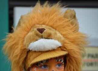 How to Transition Your Slip Dress from Daywear to Loungewear How to Transition Your Slip Dress from Daywear to Loungewear