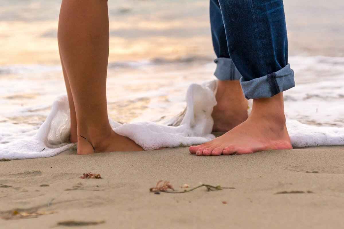 Is It Illegal to Drive Barefoot in Florida? What the Law Says 4 What Do Experts Say About Driving Without Shoes?