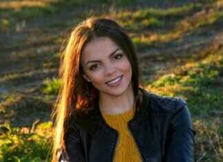 Leather Anniversary Gifts for Her: Thoughtful & Stylish Ideas Leather Anniversary Gifts for Her: Thoughtful & Stylish Ideas