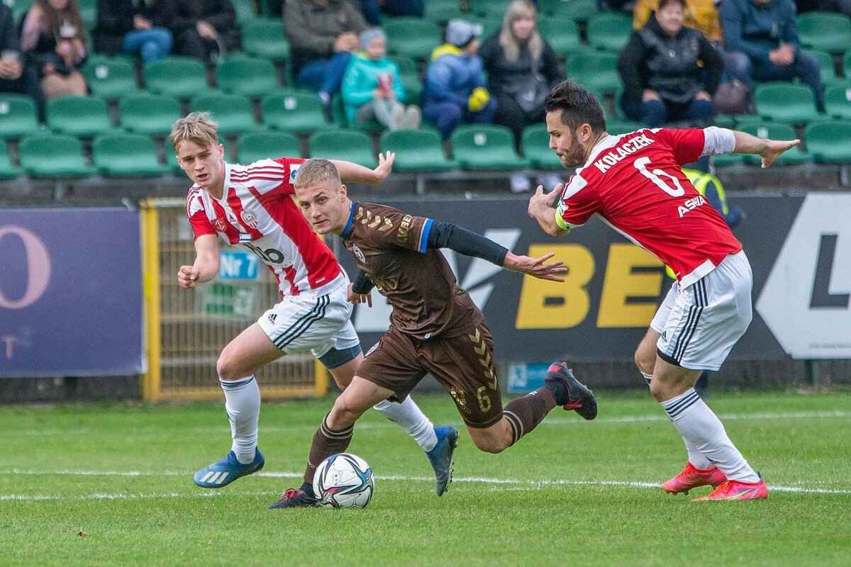 Longest Soccer Socks: Why They Matter for Comfort & Performance 1 The Importance of Long Soccer Socks