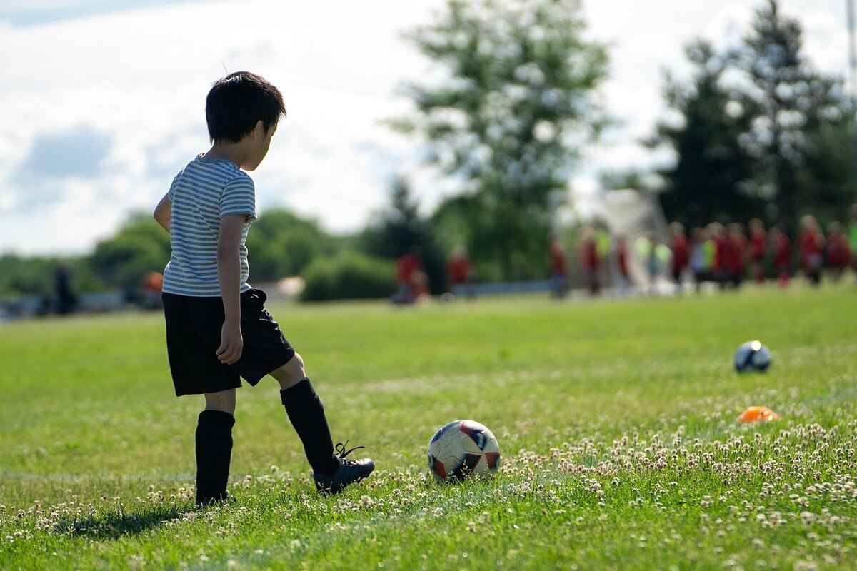 Longest Soccer Socks: Why They Matter for Comfort & Performance 4 How to Properly Fit Long Soccer Socks