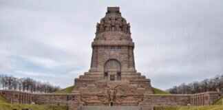 Mandibuzz Pokémon: Best Moveset, Counters, and Competitive Guide Mandibuzz Pokémon: Best Moveset, Counters, and Competitive Guide