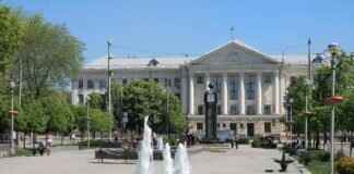 Mayor Humdinger’s Sneakiest Plans: Paw Patrol’s Villainous Mayor Mayor Humdinger’s Sneakiest Plans: Paw Patrol’s Villainous Mayor