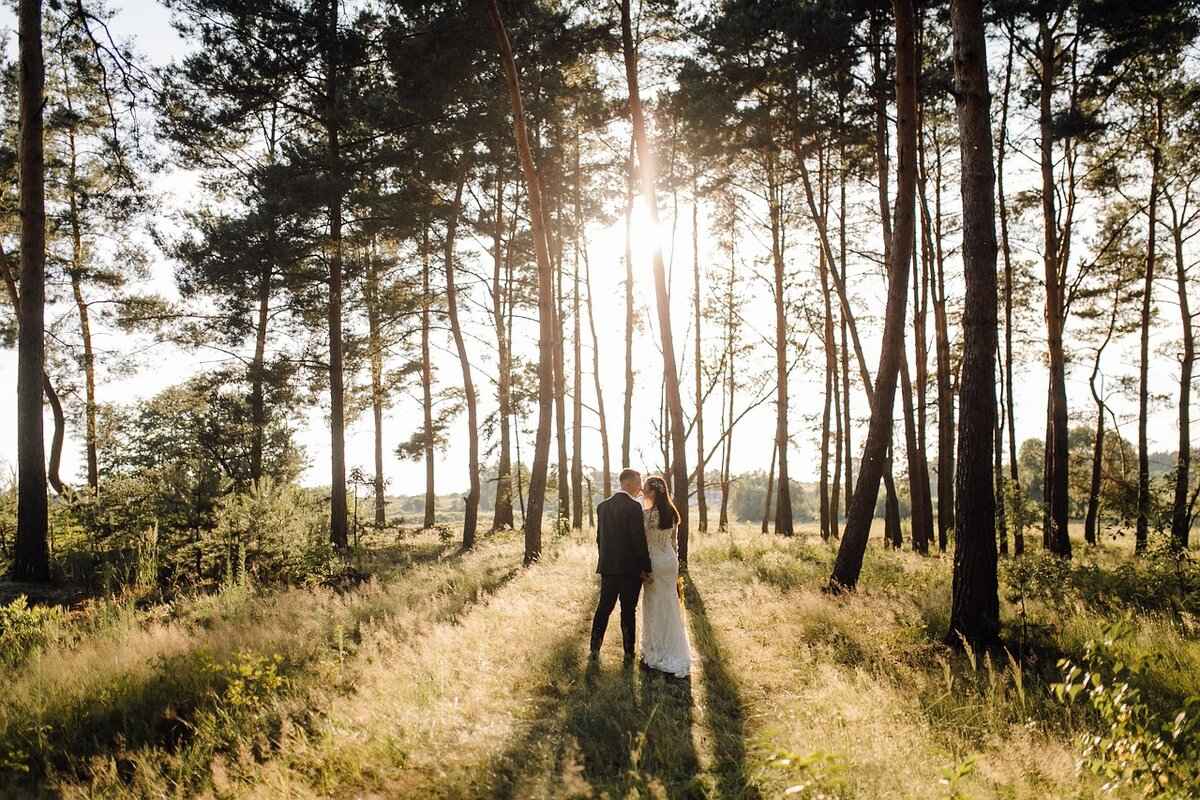 Why Are Non-Nude Models Gaining Popularity?