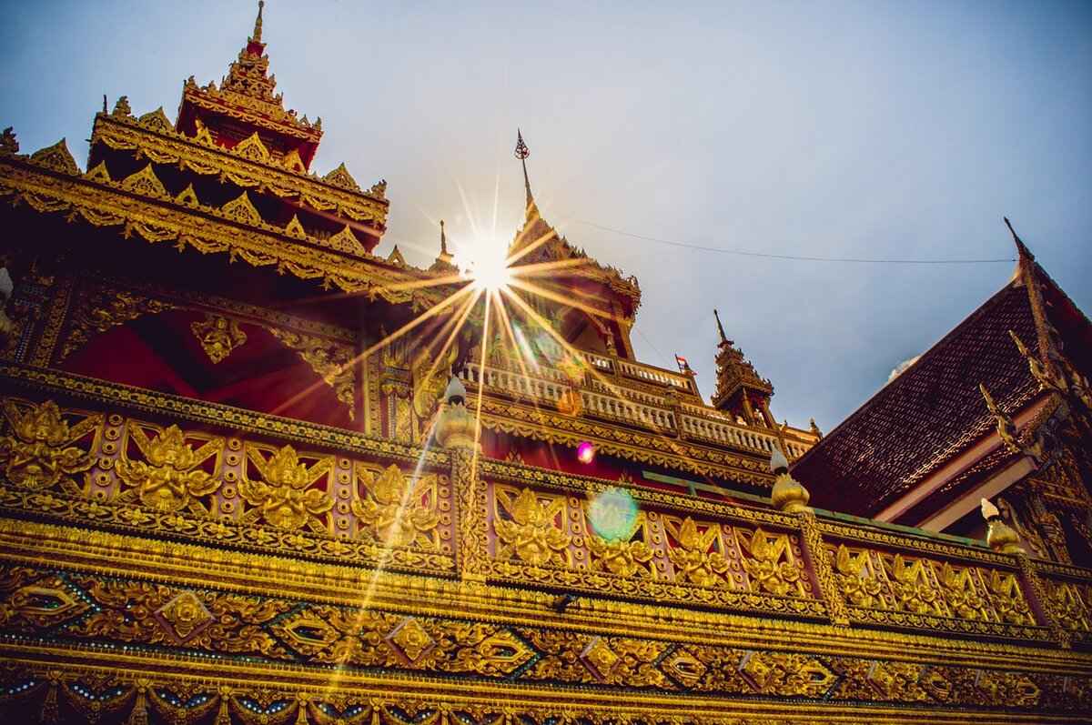 What Are Popular Variations of Pad Thai?