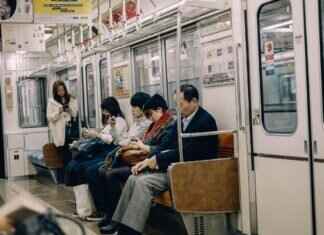 Playing Subway Surfers Online: Tips and Tricks Playing Subway Surfers Online: Tips and Tricks