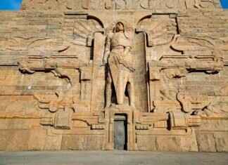 Purugly Pokémon Weaknesses, Best Counters, and Strategies for Ranked Matches Purugly Pokémon Weaknesses, Best Counters, and Strategies for Ranked Matches