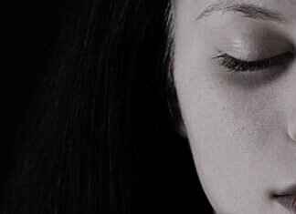 Roll On Wax: The Easiest Way to Get Smooth Skin at Home Roll On Wax: The Easiest Way to Get Smooth Skin at Home