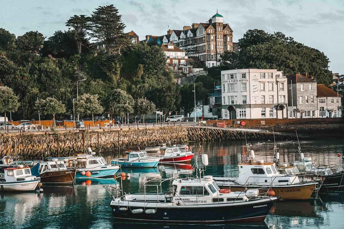 Design Elements of Saka’s Kits