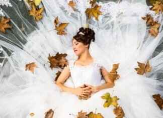 Slip Dress Outfit Ideas That Will Turn Heads Instantly Slip Dress Outfit Ideas That Will Turn Heads Instantly