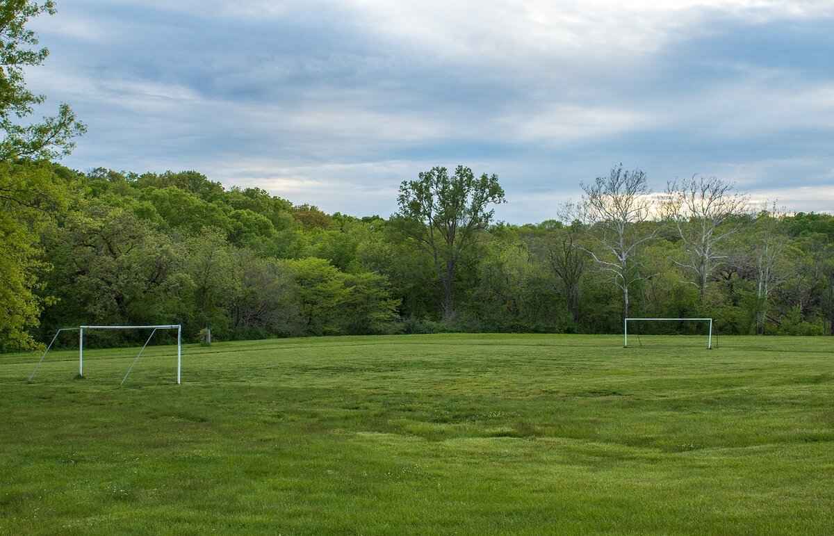 Slothokiturbo.net: What Makes This Gaming Platform Unique? 3 What Community Features Enhance User Engagement?