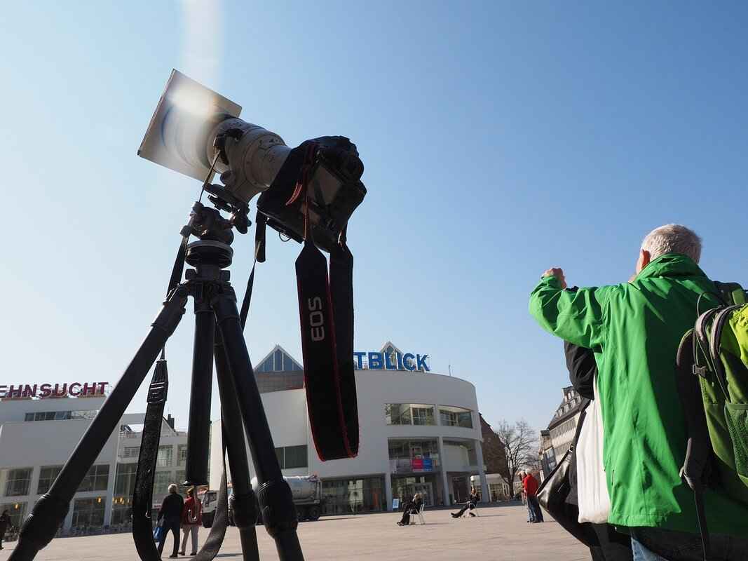 Solar Eclipse 2025: Date, Visibility, and Best Places to Watch 1 What is a Solar Eclipse?