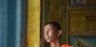 Sri Lankan Cuisine: Spicy Curries and Coconut-Based Dishes Sri Lankan Cuisine: Spicy Curries and Coconut-Based Dishes