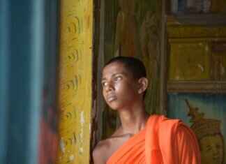 Sri Lankan Cuisine: Spicy Curries and Coconut-Based Dishes Sri Lankan Cuisine: Spicy Curries and Coconut-Based Dishes