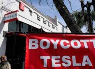 Tesla CEO Urges Employees to Retain Stock Amid Protests tesla-ceo-urges-employees-to-retain-stock-amid-protests