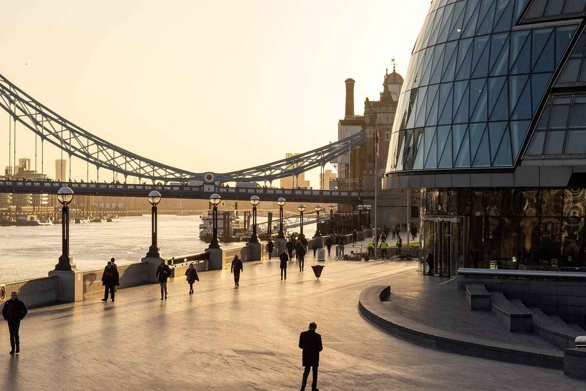 Must-Try Dishes: What Should You Look For?