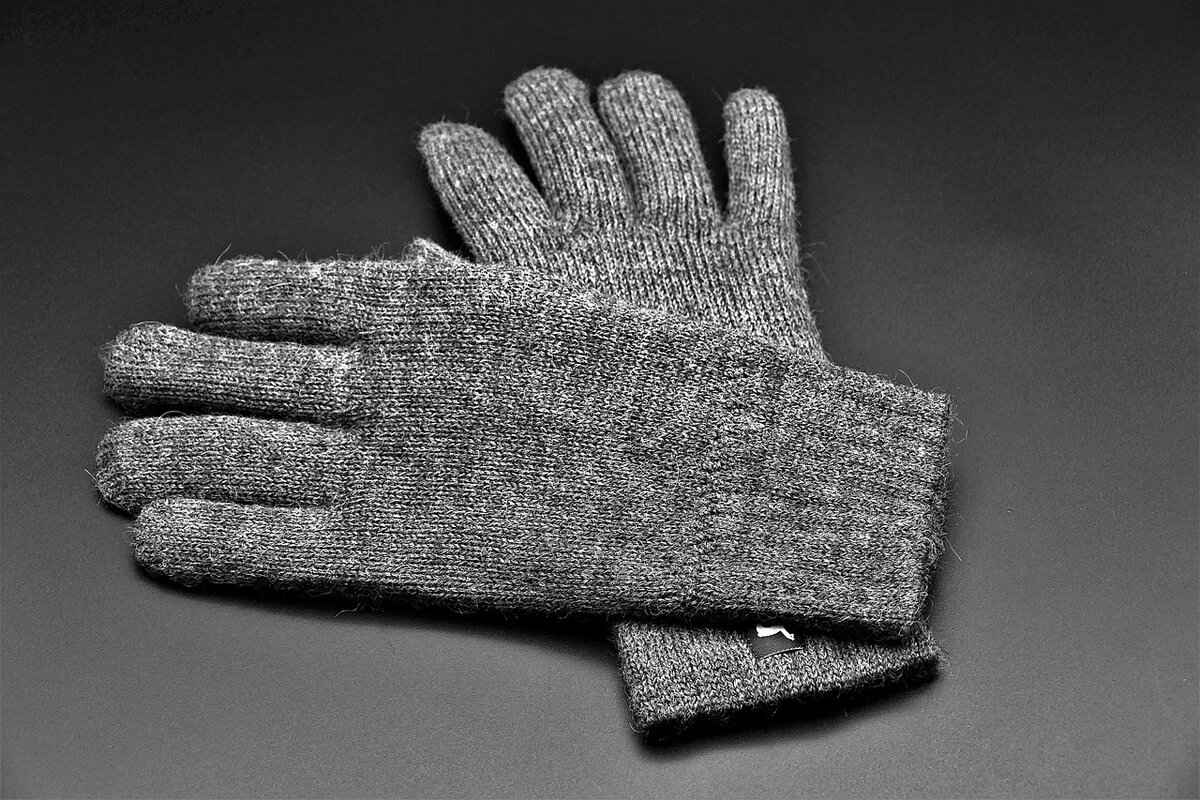 Comparing 'One' Gloves with Traditional Options