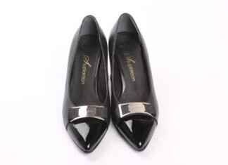 The Best Slip Dresses for Relaxing Sunday Mornings The Best Slip Dresses for Relaxing Sunday Mornings