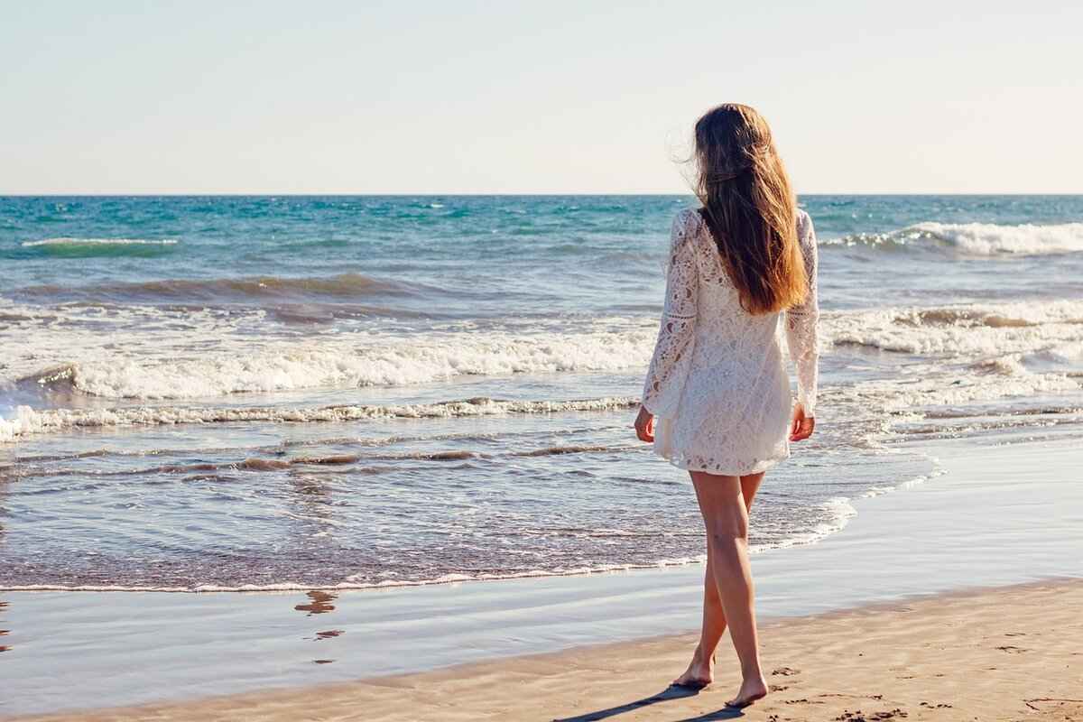 How to Care for Your Travel Slip Dresses?