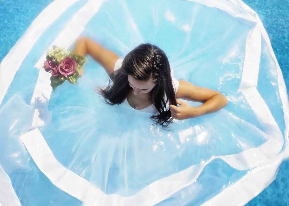 Key Features to Look for in Travel Slip Dresses
