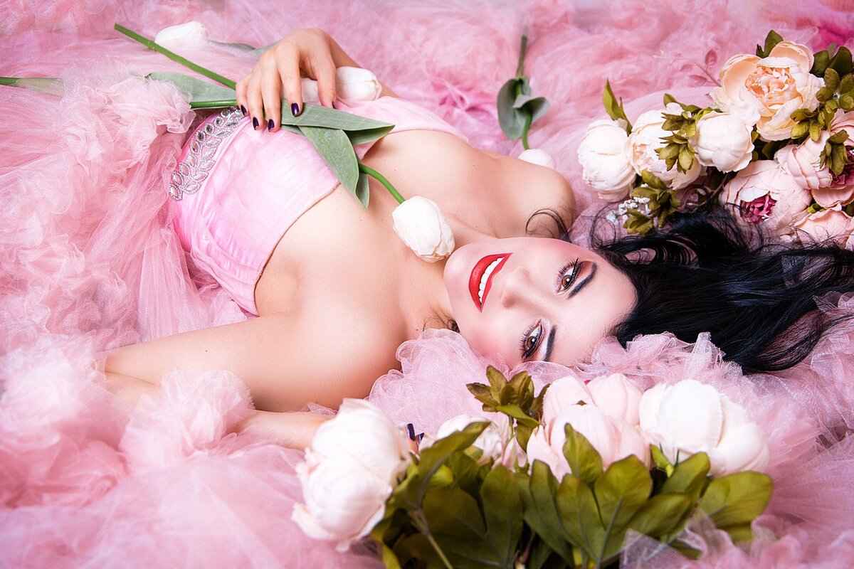 The Best Stores to Shop for Plus-Size Slip Dresses 3 What Are the Best Plus-Size Brands for Slip Dresses?