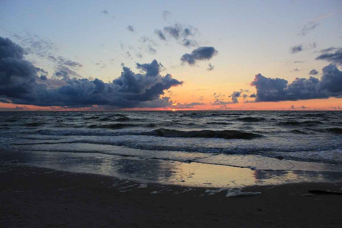 2. Economic Contributions of Tourism