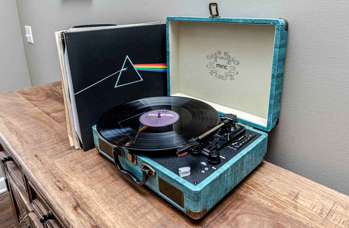 Influence of Folk Music on Contemporary Art