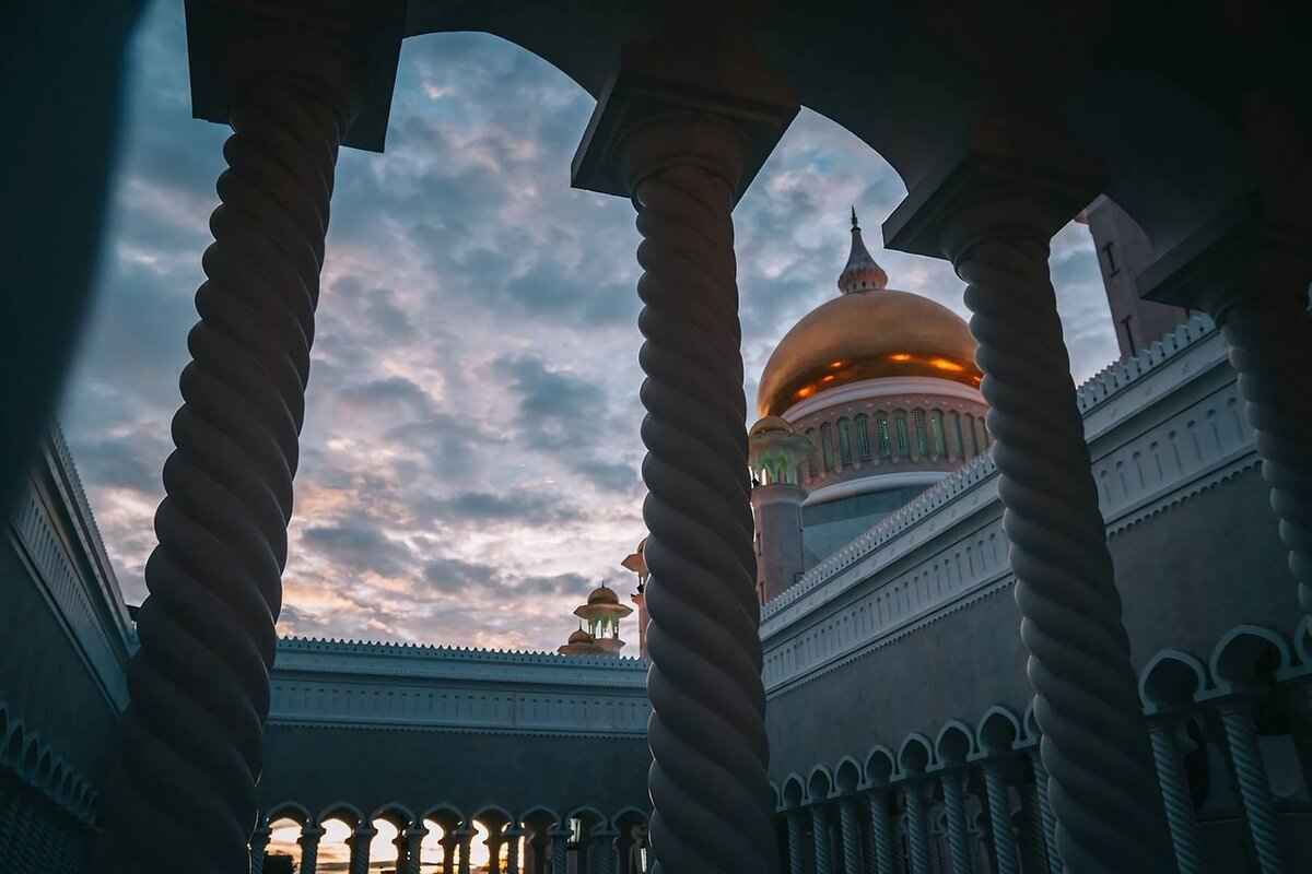 3. Marble Palace