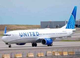 United Airlines Incident: NJ Man Forced Out of Airplane Bathroom united-airlines-ncident-nj-man-forced-out-of-airplane-bathroom