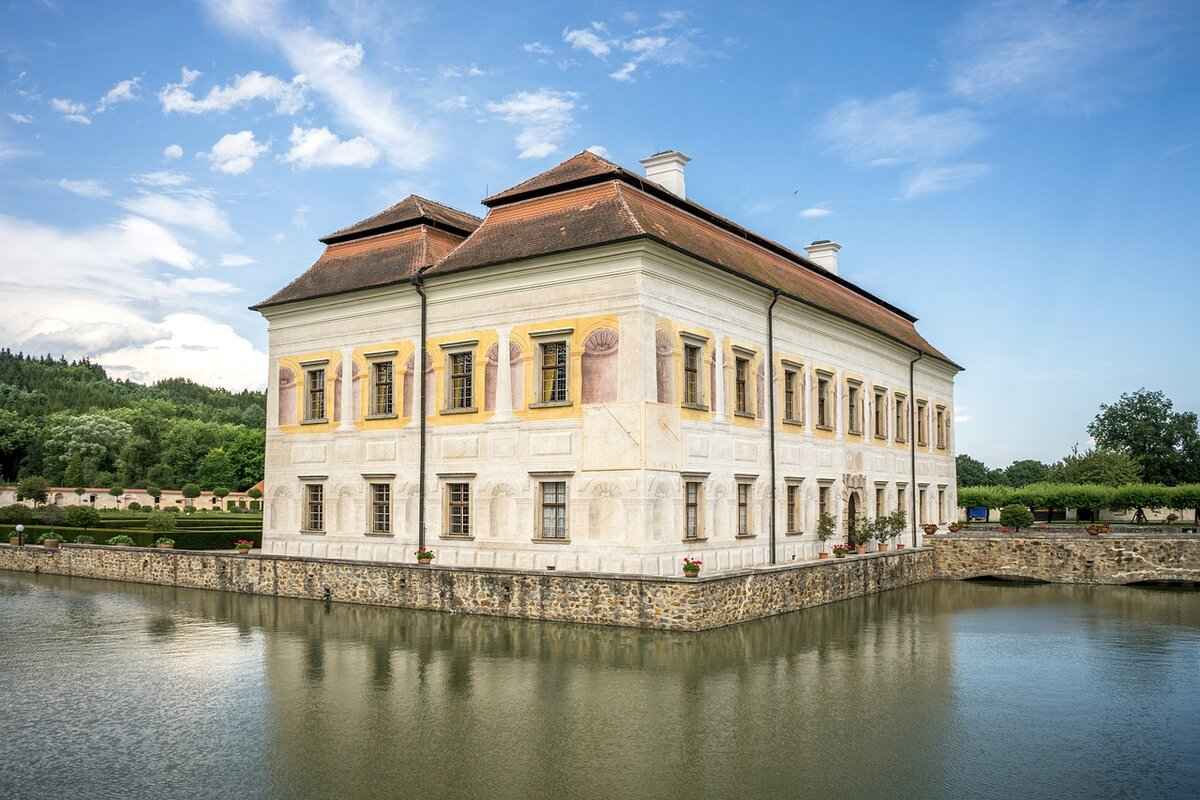 Valerie Kratochvil Obituary Smithtown: Remembering Her Life and Legacy 6 Legacy and Impact on the Smithtown Community