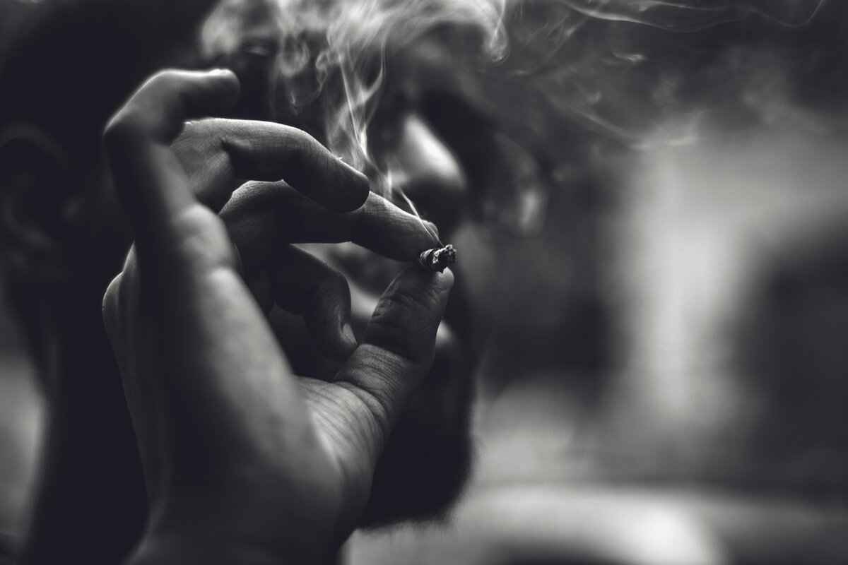 Are There Differences Between Vaping and Traditional Smoking?