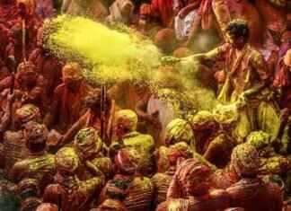 Vrindavan’s Braj Ki Holi: Divine Celebration in Many Colors vrindavans-braj-ki-holi-divine-celebration-in-many-colors