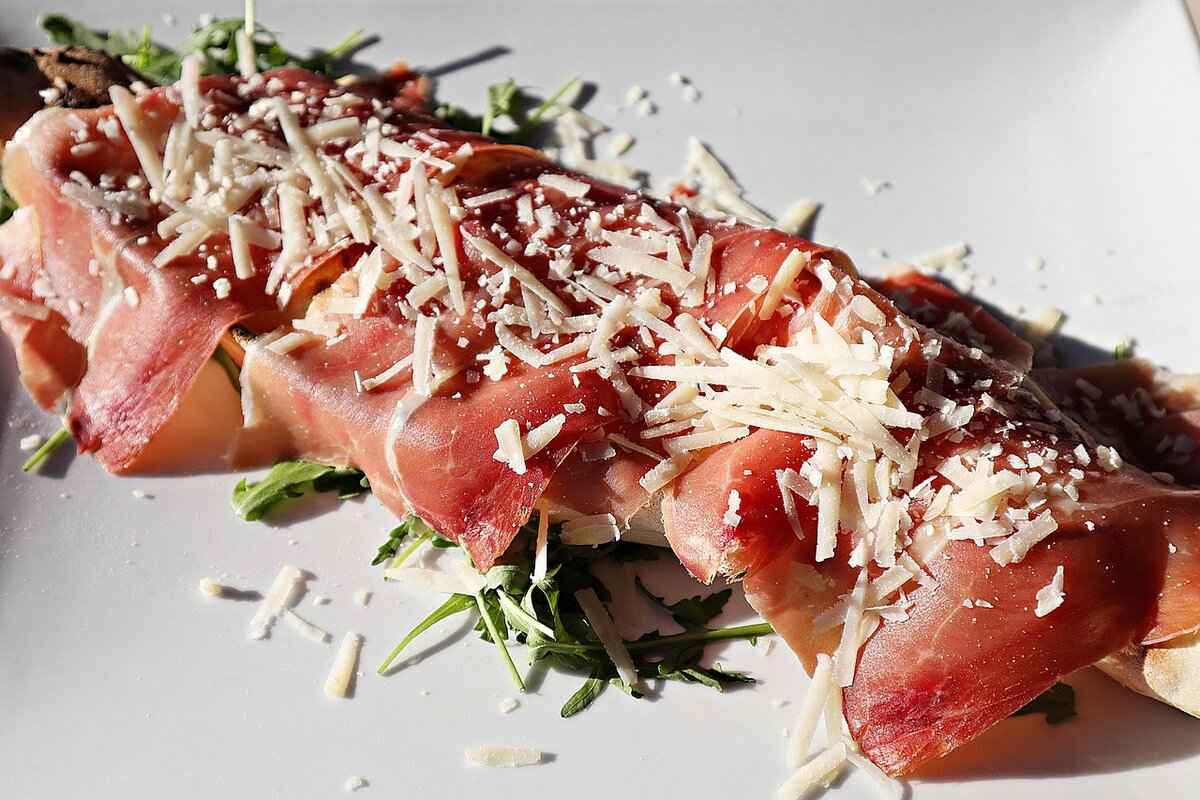 West Ham vs Brentford Predictions: Betting Insights & Score Odds 1 Match Overview