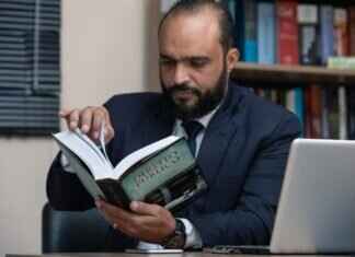 What Are the Duties and Responsibilities of a Lawyer? What Are the Duties and Responsibilities of a Lawyer?