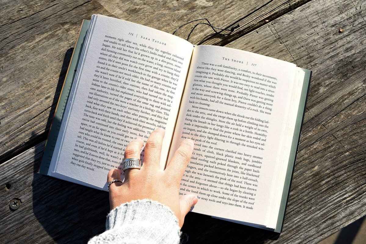 What Documents Can Be Used as Evidence in Court? 2 Types of Documents Used as Evidence