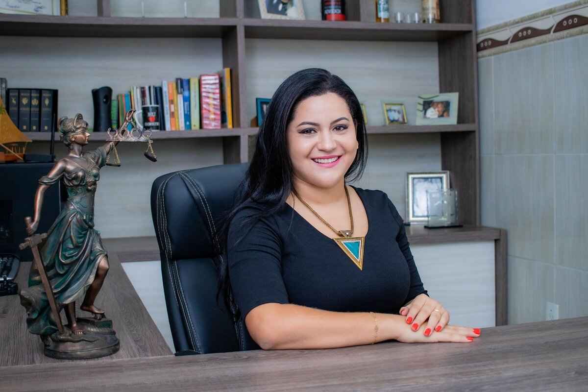 What to Do If I Suspect My Lawyer Is Committing Fraud? 1 Understanding Legal Fraud