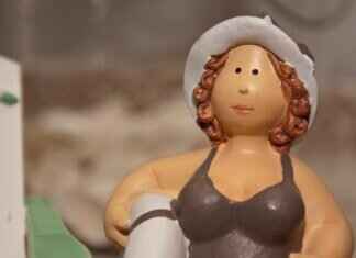 Who Is Emma Stone’s Husband? The Story Behind Their Relationship Who Is Emma Stone’s Husband? The Story Behind Their Relationship