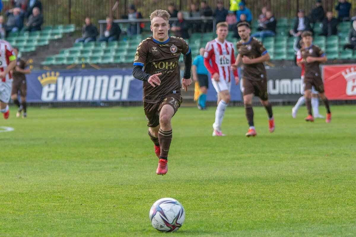 Who is West Alexander? The Rising Star in Football Analysis 6 Recognition and Awards