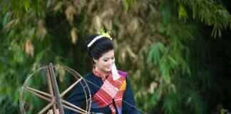 Why Bengali Film Songs Are So Emotional and Poetic Why Bengali Film Songs Are So Emotional and Poetic