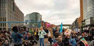 Why Bengalis Have the Best Street Protest Culture Why Bengalis Have the Best Street Protest Culture