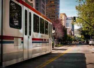 Why Kolkata’s Tram System Is Still Running in the 21st Century Why Kolkata’s Tram System Is Still Running in the 21st Century