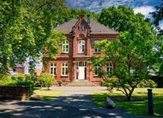 Windshield Wipers Fluid: How to Choose the Right One for Your Car Windshield Wipers Fluid: How to Choose the Right One for Your Car