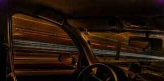 Windshield Wipers Won’t Turn Off? Here’s How to Fix the Issue Windshield Wipers Won’t Turn Off? Here's How to Fix the Issue