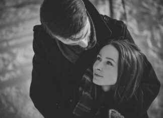 10 Jewelry Care Mistakes You’re Probably Making 10 Jewelry Care Mistakes You’re Probably Making