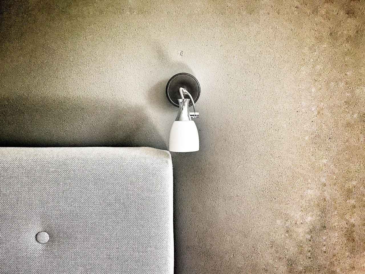 Contemporary Minimalism in Bed Design